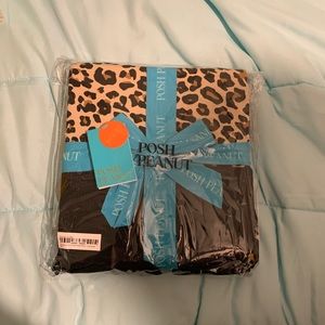 Posh Peanut Lana leopard luxe patoo